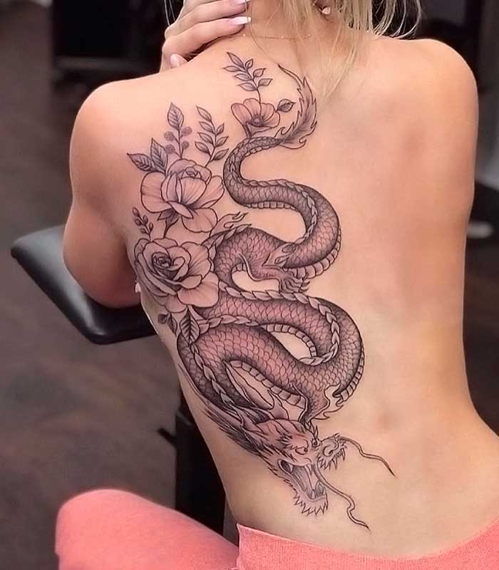 tatuajes de dragones para mujeres