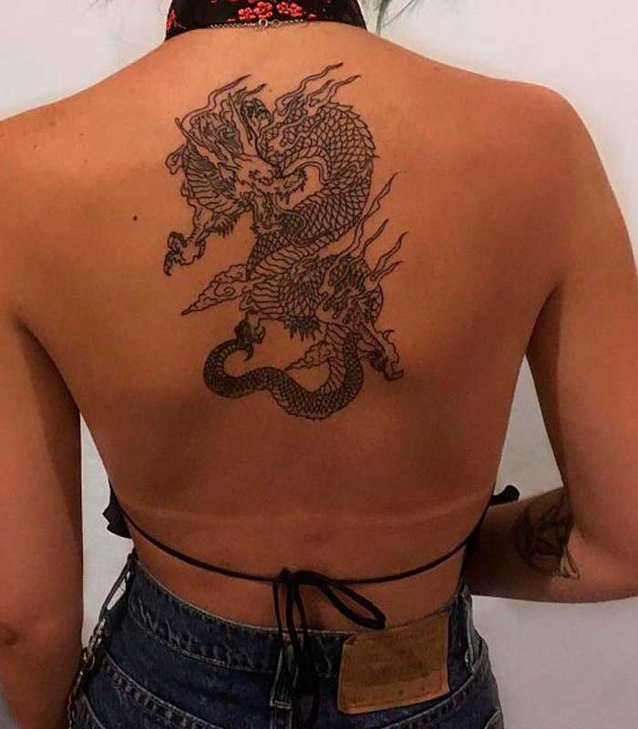 tatuajes de dragones en la espalda