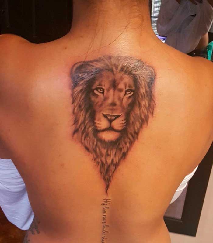 tatuajes de leones en la espalda