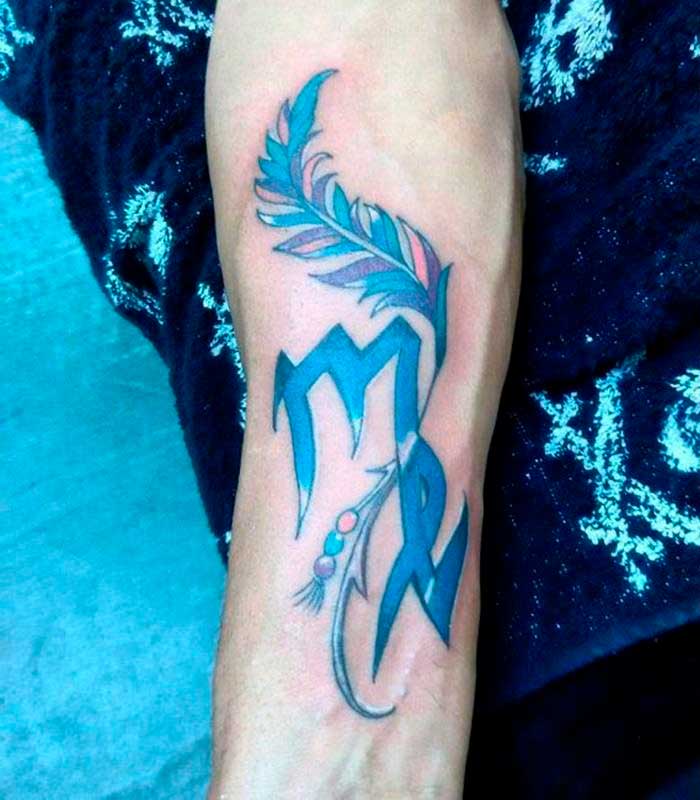 tatuajes virgos con plumas