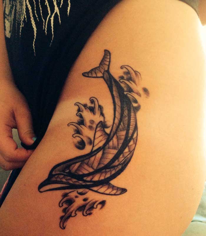 tatuajes de delfines para mujeres