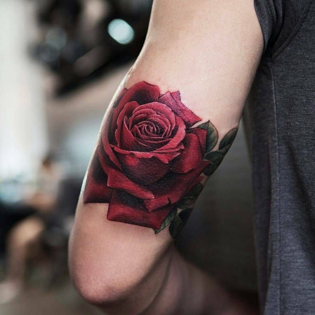 tatuajes de rosas para hombres 20