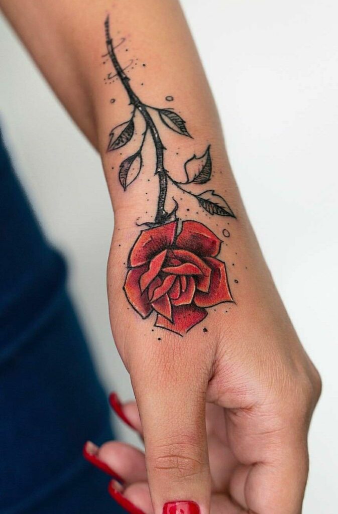 tatuajes de rosas para mujeres 15