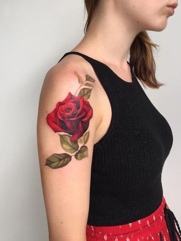 tatuajes de rosas para mujeres 8