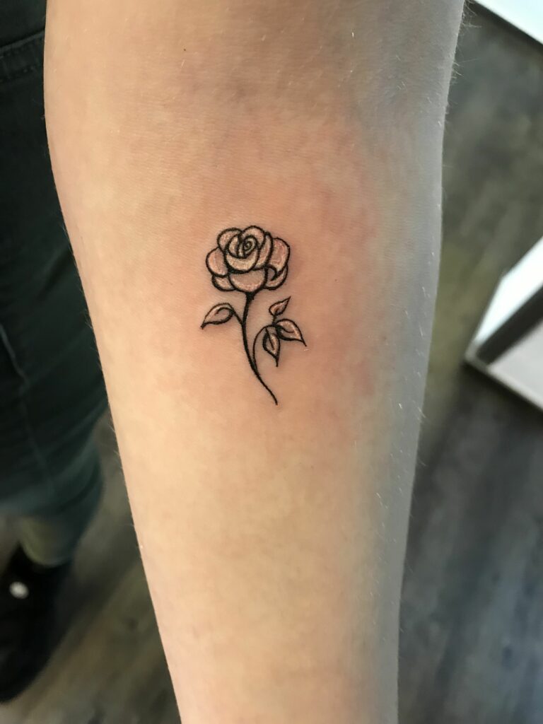 tatuajes de rosas pequenas 3