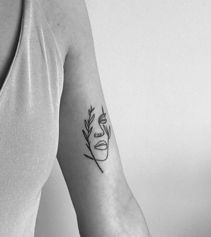 tatuajes minimalistas para mujeres 13