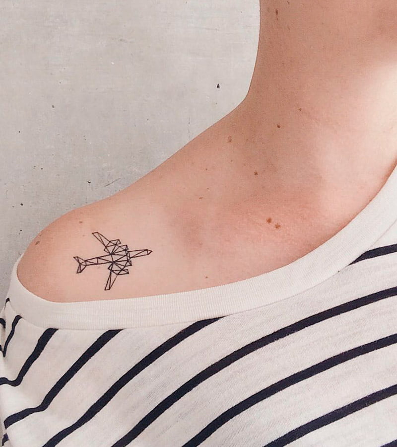tatuajes minimalistas para mujeres 19