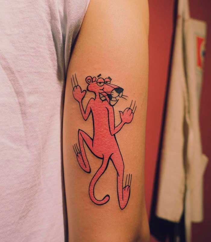 pantera rosa tatuaje