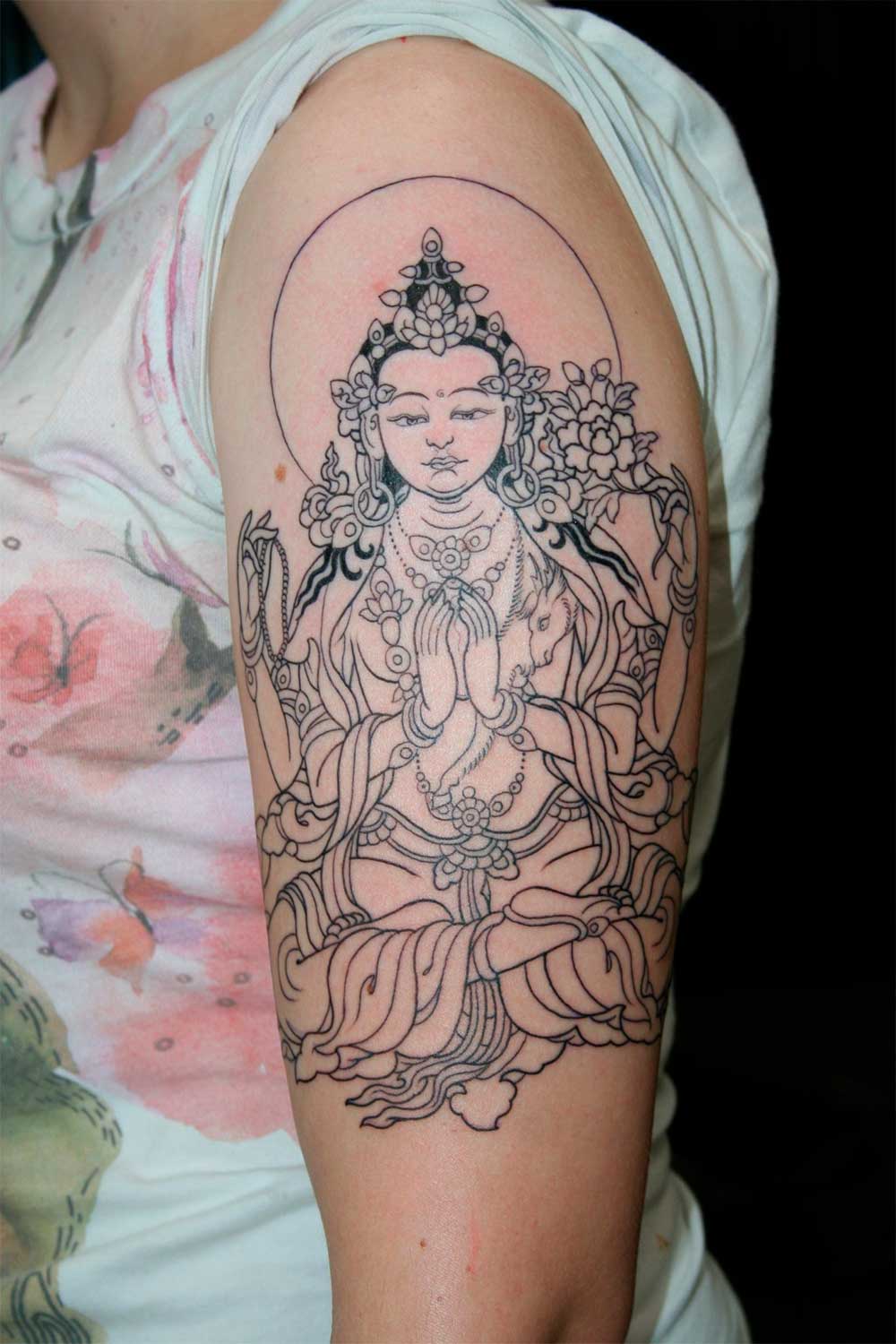 tattoos budistas mujeres
