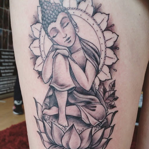 tattoos budistas para mujeres