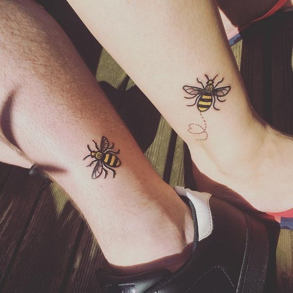 tattoos de abejas para parejas