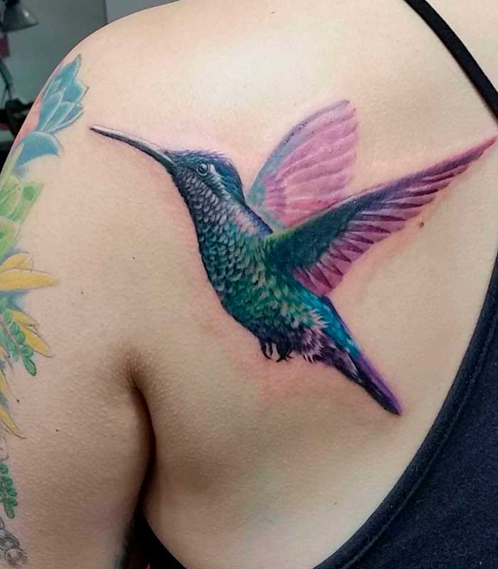 tattoos de colibries para chicas