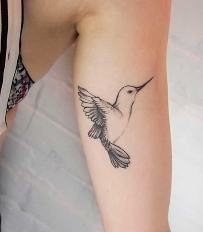 tattoos de colibries para mujeres