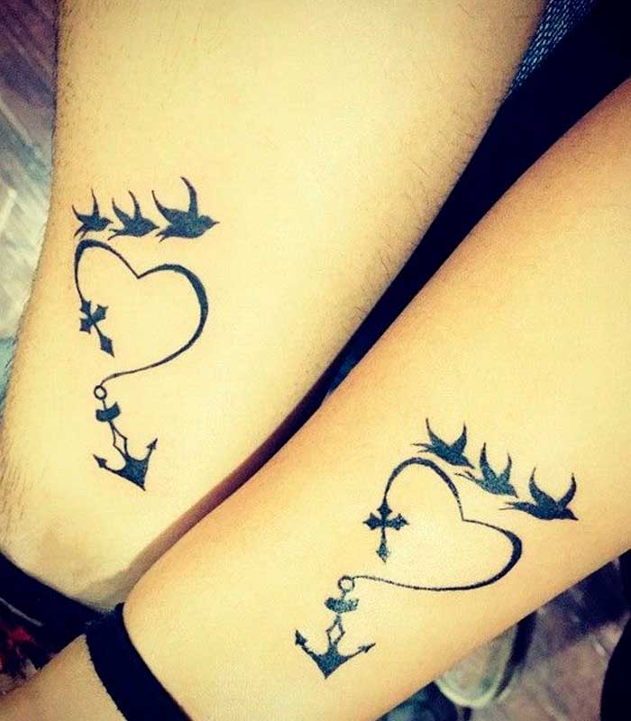 tattoos de corazon para novios