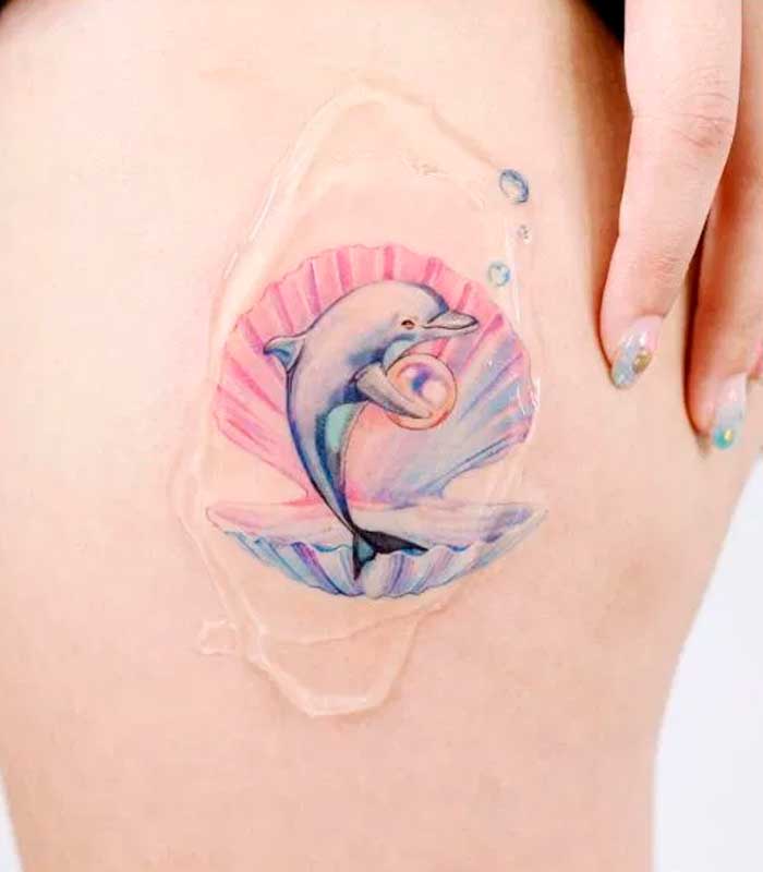 tattoos de delfines para damas