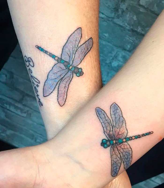 tattoos de libelulas para novios