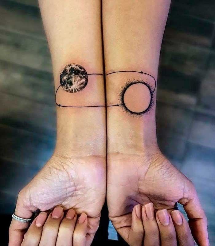 tattoos de planetas para enamorados