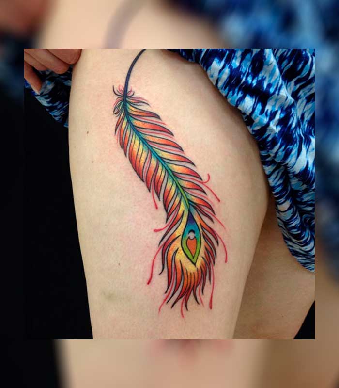 tattoos de plumas para mujeres