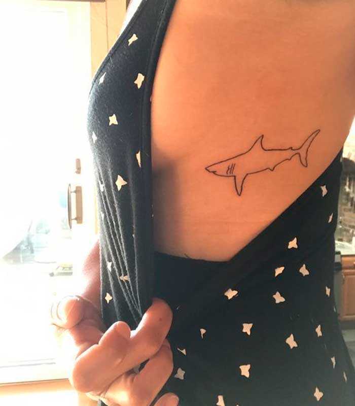 tattoos de tiburones para chicas