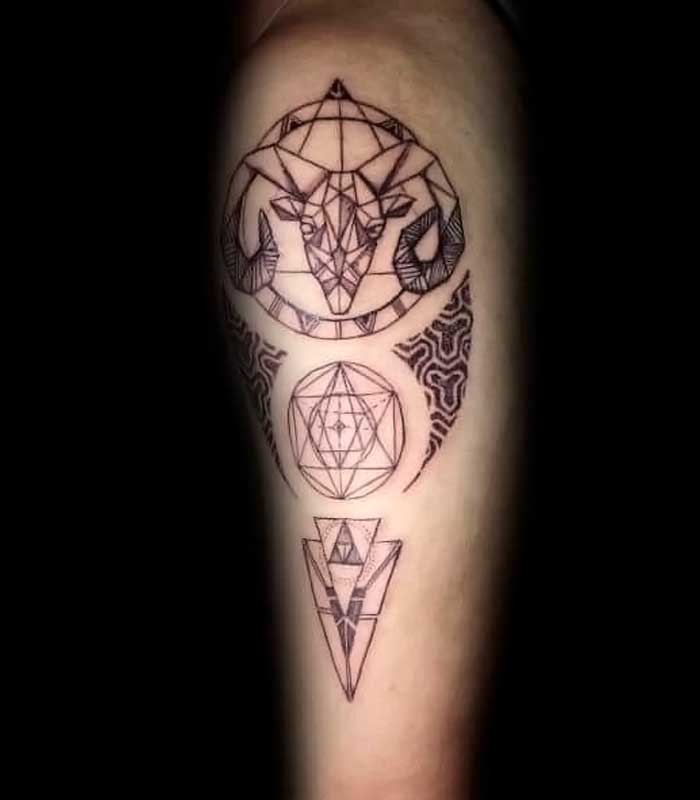 tattoos geometricos de aries