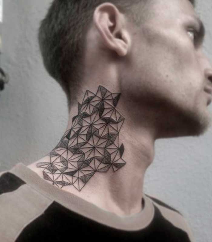 tattoos geometricos en el cuello