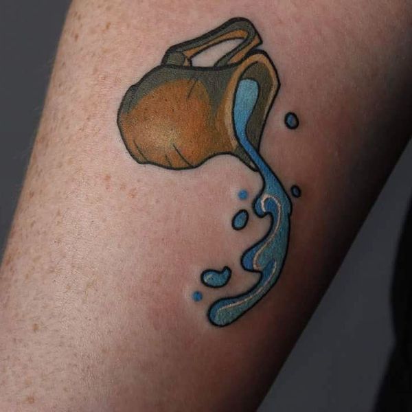 tattoos portador del agua acuario