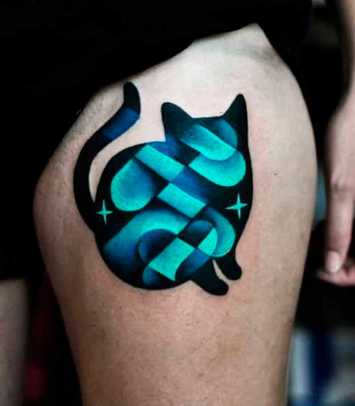 tatuaje color azul turquesa