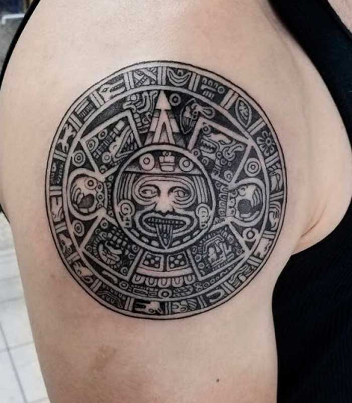 tatuaje sol maya