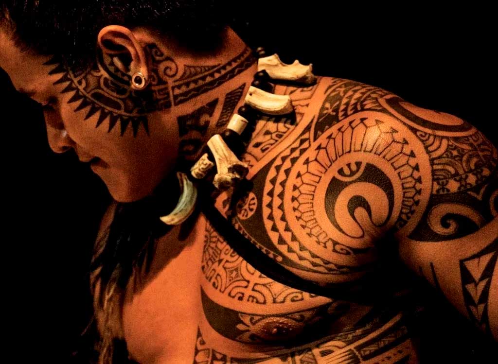 tatuaje tribal polinesio
