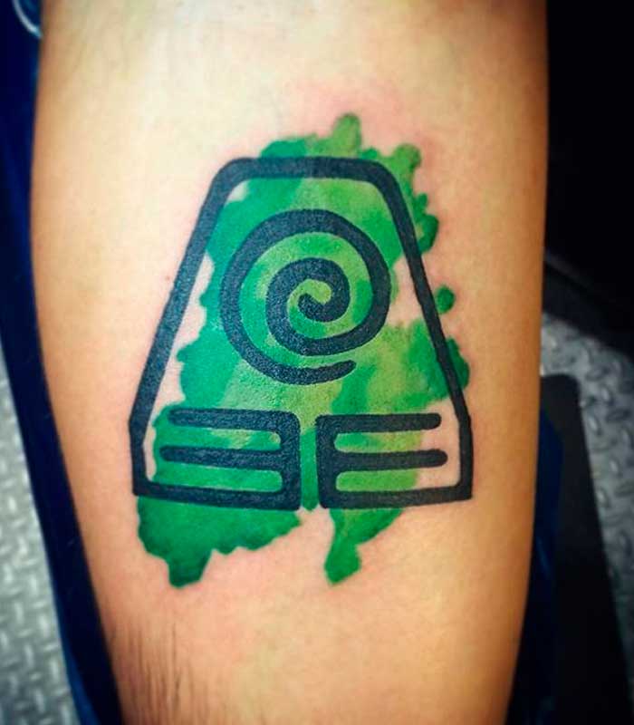 tatuaje verde al rededor
