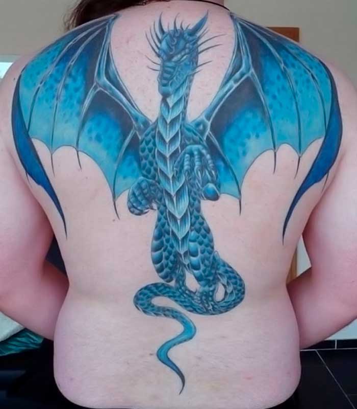 tatuajes azules de dragones