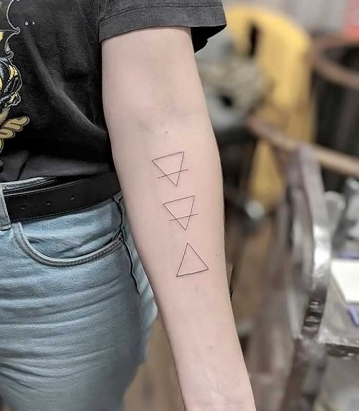tatuajes de 3 triangulos