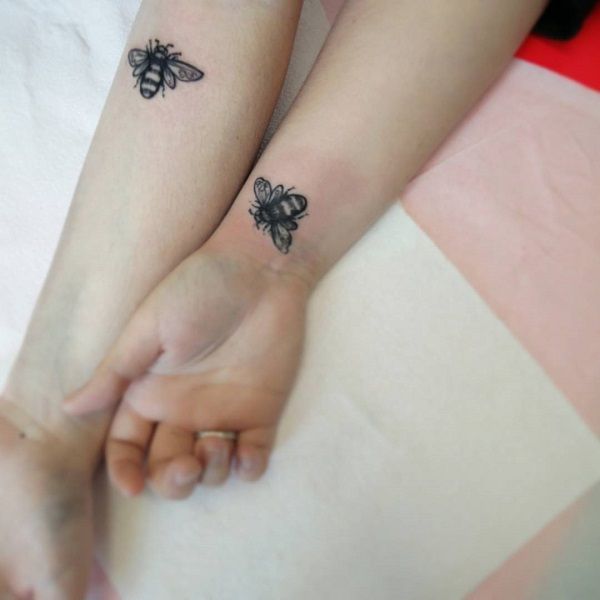 tatuajes de abejas para parejas