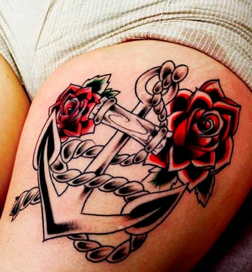 tatuajes de anclas con rosas