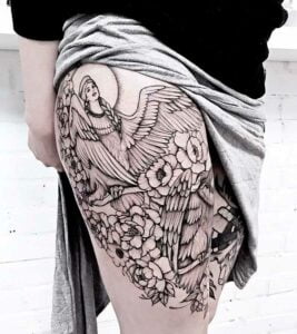 tatuajes de angeles en las piernas