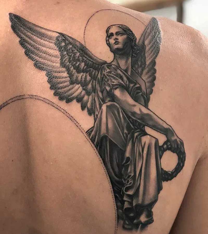 tatuajes de angeles para hombres 11