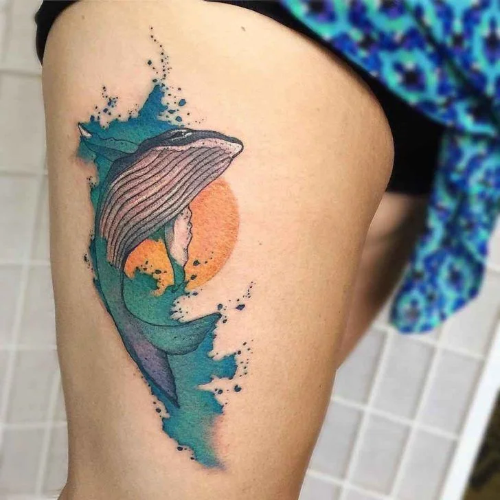 tatuajes de ballenas de colores