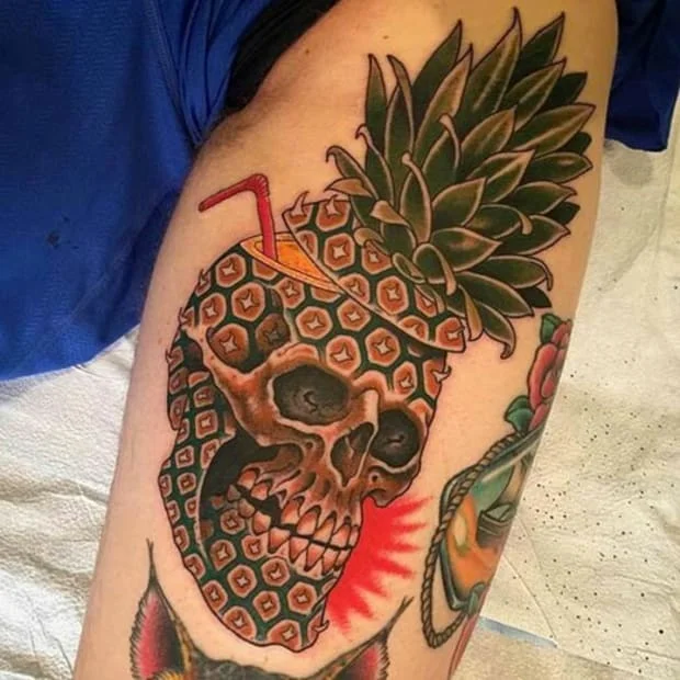 Tatuajes de comidas, bebidas y frutas: 🍔🍍🍷 + 100 imágenes 45 tatuajes de bebidas 19