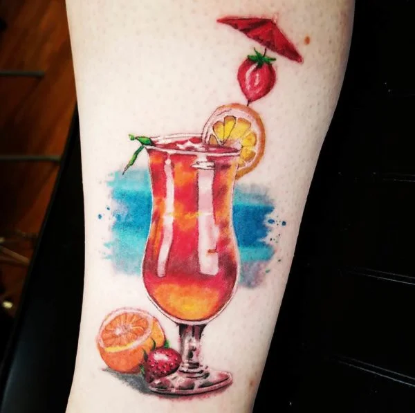 Tatuajes de comidas, bebidas y frutas: 🍔🍍🍷 + 100 imágenes 41 tatuajes de bebidas 23