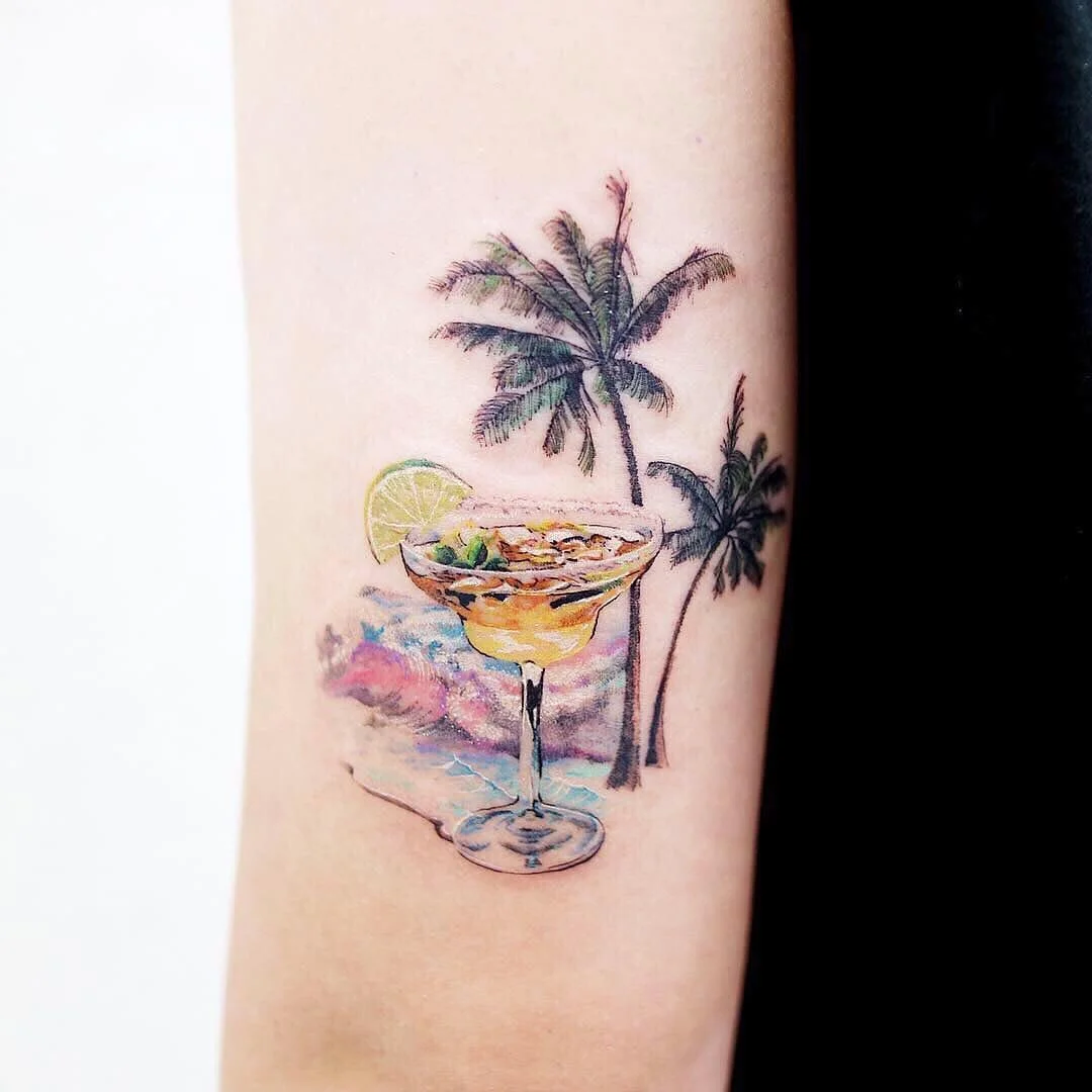 Tatuajes de comidas, bebidas y frutas: 🍔🍍🍷 + 100 imágenes 39 tatuajes de bebidas 25
