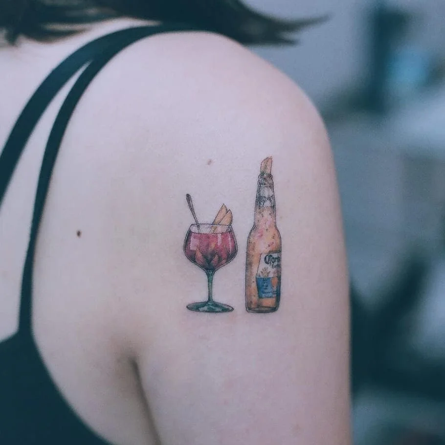 Tatuajes de comidas, bebidas y frutas: 🍔🍍🍷 + 100 imágenes 56 tatuajes de bebidas 8