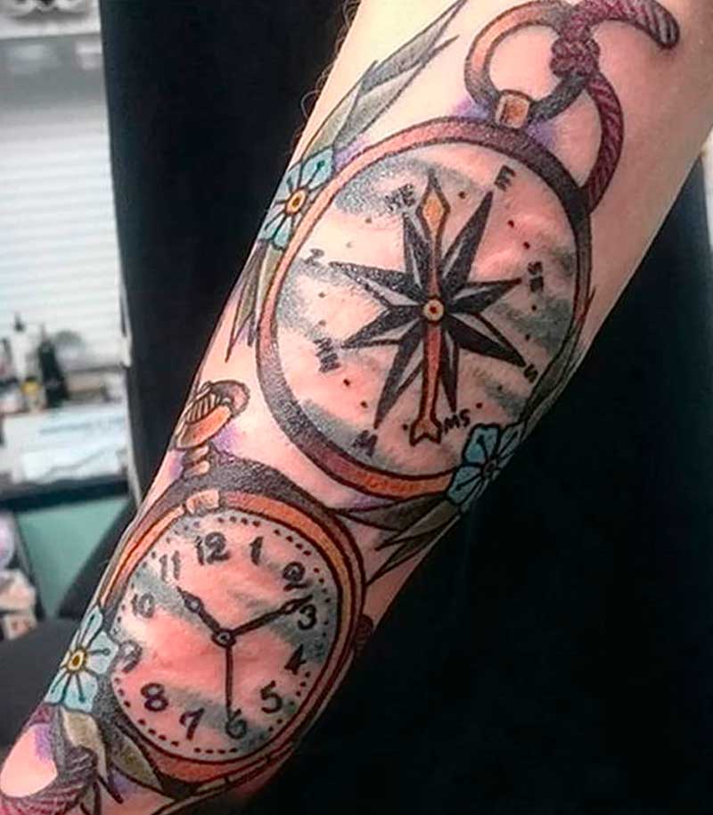 tatuajes de brujulas y relojes 8