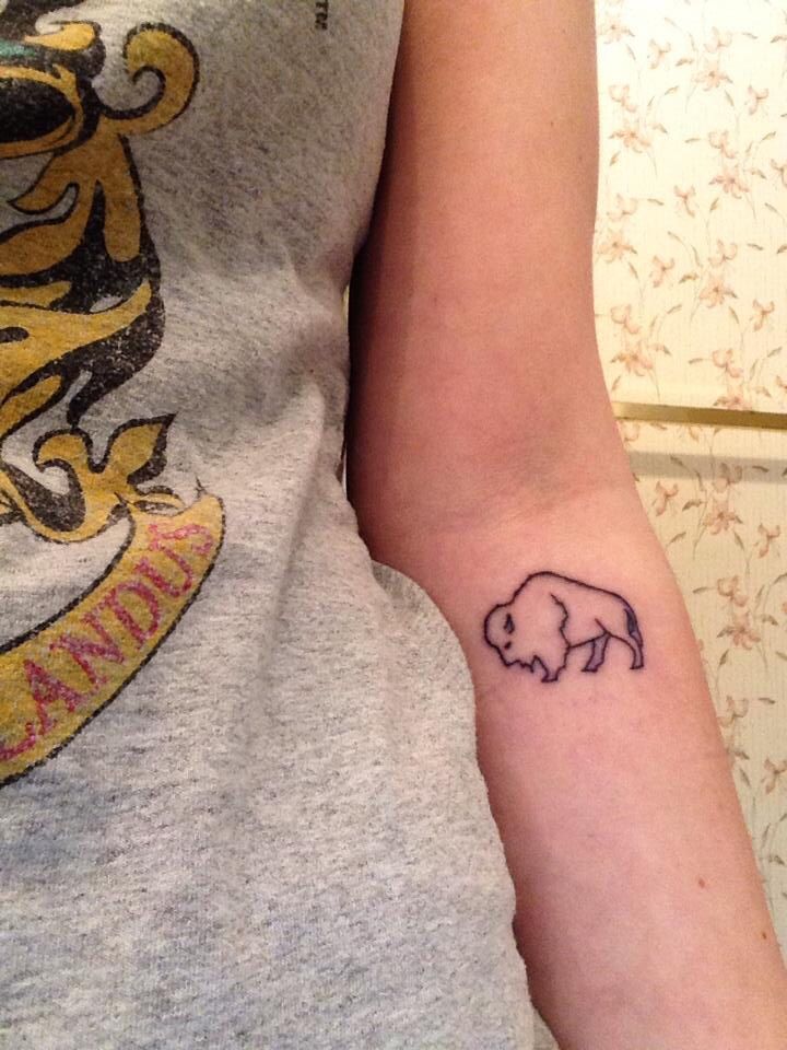 tatuajes de bufalos para chicas