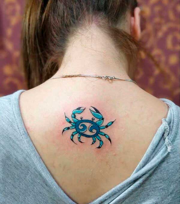 tatuajes de cangrejos para mujeres