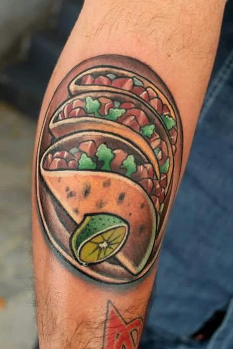 Tatuajes de comidas, bebidas y frutas: 🍔🍍🍷 + 100 imágenes 7 tatuajes de comidas 27