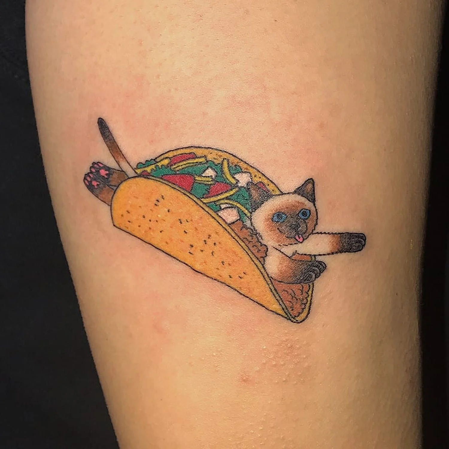 Tatuajes de comidas, bebidas y frutas: 🍔🍍🍷 + 100 imágenes 31 tatuajes de comidas 3