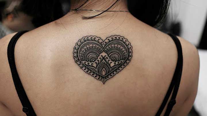 tatuajes de corazon mandalas