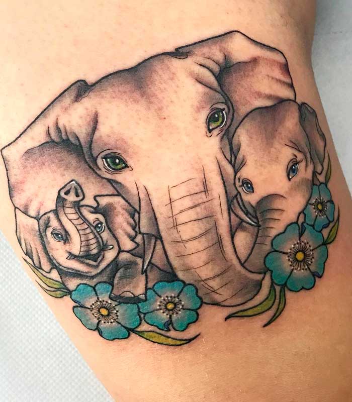 tatuajes de elefantes con familia