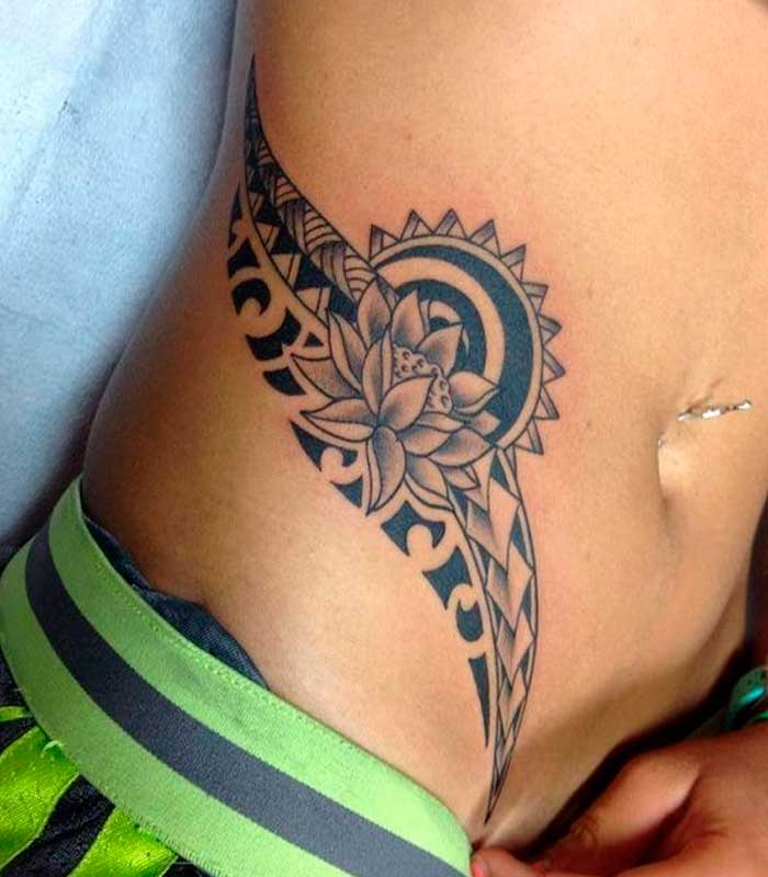 tatuajes de flores tribales