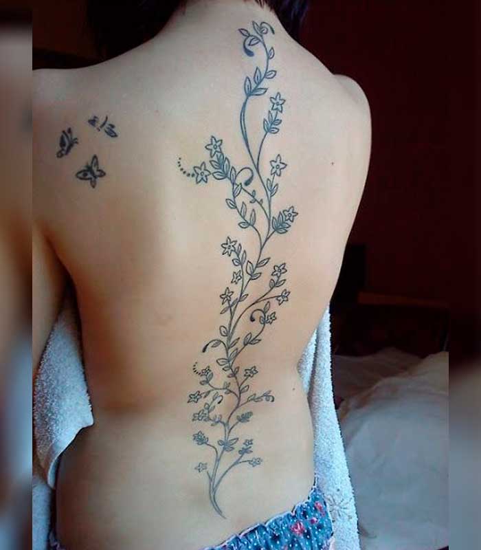 tatuajes de flores y enredaderas